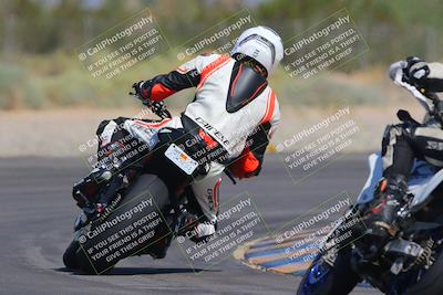 media/Sep-25-2023-Moto Forza (Mon) [[81ffa65e0a]]/B-C Group/Session 4 (Turn 2 Backside)/